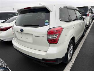 2015 Subaru Forester - Thumbnail