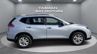 2015 Nissan X-Trail - Thumbnail