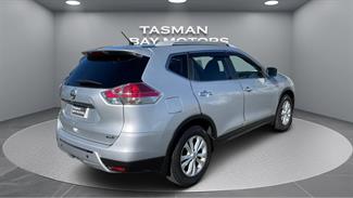 2015 Nissan X-Trail - Thumbnail