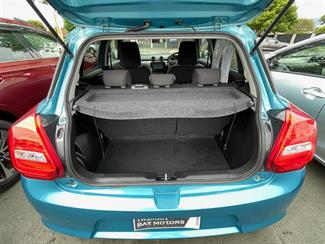 2017 Suzuki Swift - Thumbnail