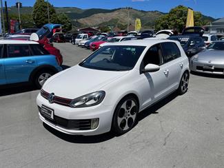 2012 Volkswagen Golf - Thumbnail