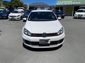 2012 Volkswagen Golf - Thumbnail
