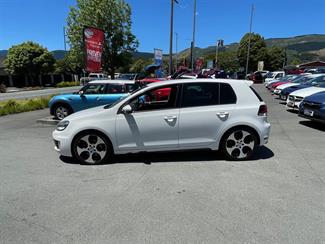 2012 Volkswagen Golf - Thumbnail