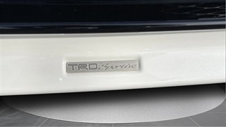 2017 Toyota C-HR - Thumbnail