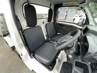 2025 Daihatsu HiJet - Thumbnail