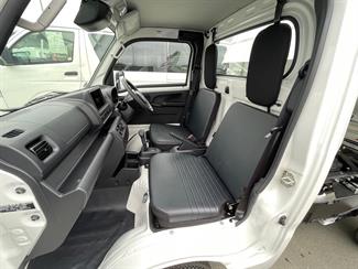 2025 Daihatsu HiJet - Thumbnail