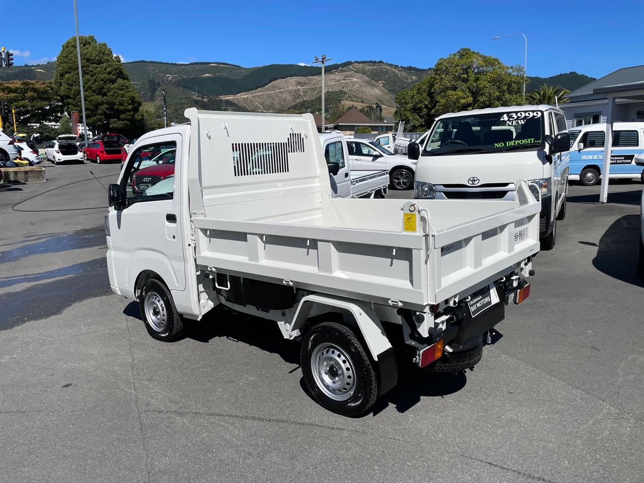 2025 Daihatsu HiJet