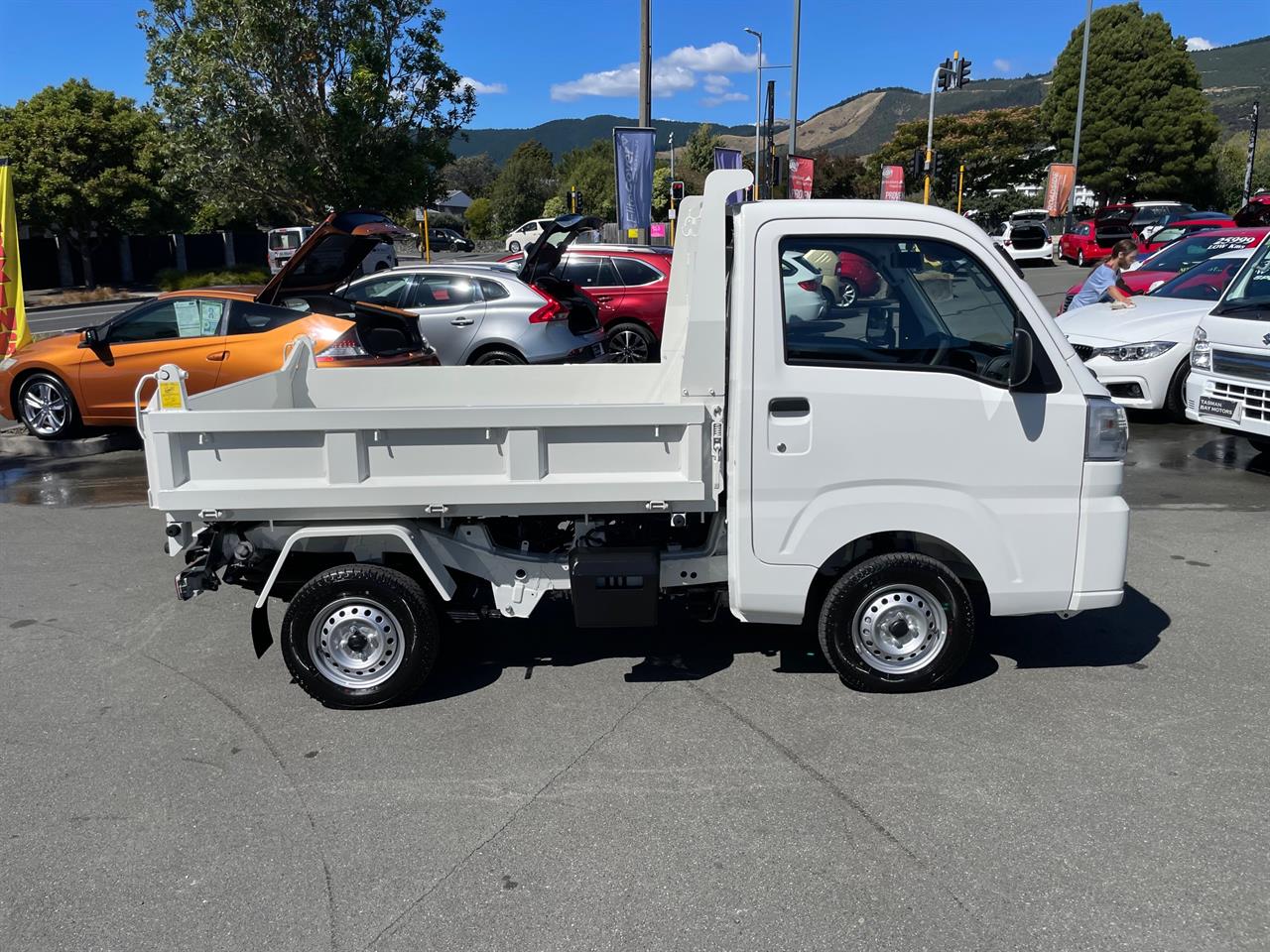 2025 Daihatsu HiJet