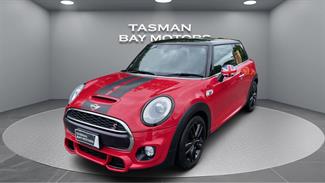 2015 Mini Cooper - Thumbnail