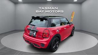 2015 Mini Cooper - Thumbnail