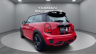 2015 Mini Cooper - Thumbnail