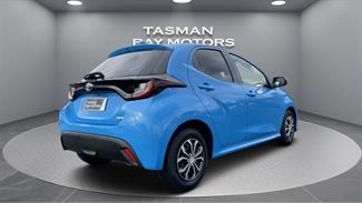 2023 Toyota Yaris - Thumbnail