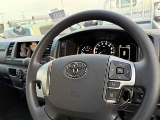 2025 Toyota HiAce - Thumbnail