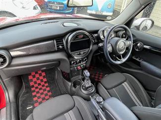 2014 Mini Cooper - Thumbnail