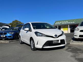 2015 Toyota Vitz - Thumbnail