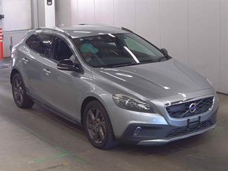 2014 Volvo V40 - Thumbnail