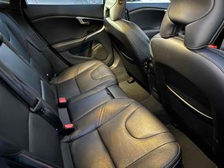 2014 Volvo V40 - Thumbnail