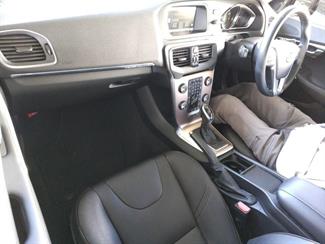 2014 Volvo V40 - Thumbnail