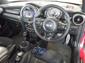 2015 Mini Cooper - Thumbnail