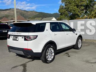 2016 Land Rover Discovery Sport - Thumbnail
