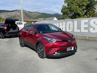 2017 Toyota C-HR - Thumbnail