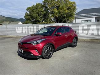 2017 Toyota C-HR - Thumbnail