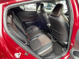 2017 Toyota C-HR - Thumbnail