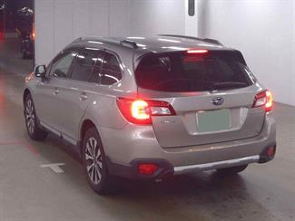 2015 Subaru Outback - Thumbnail