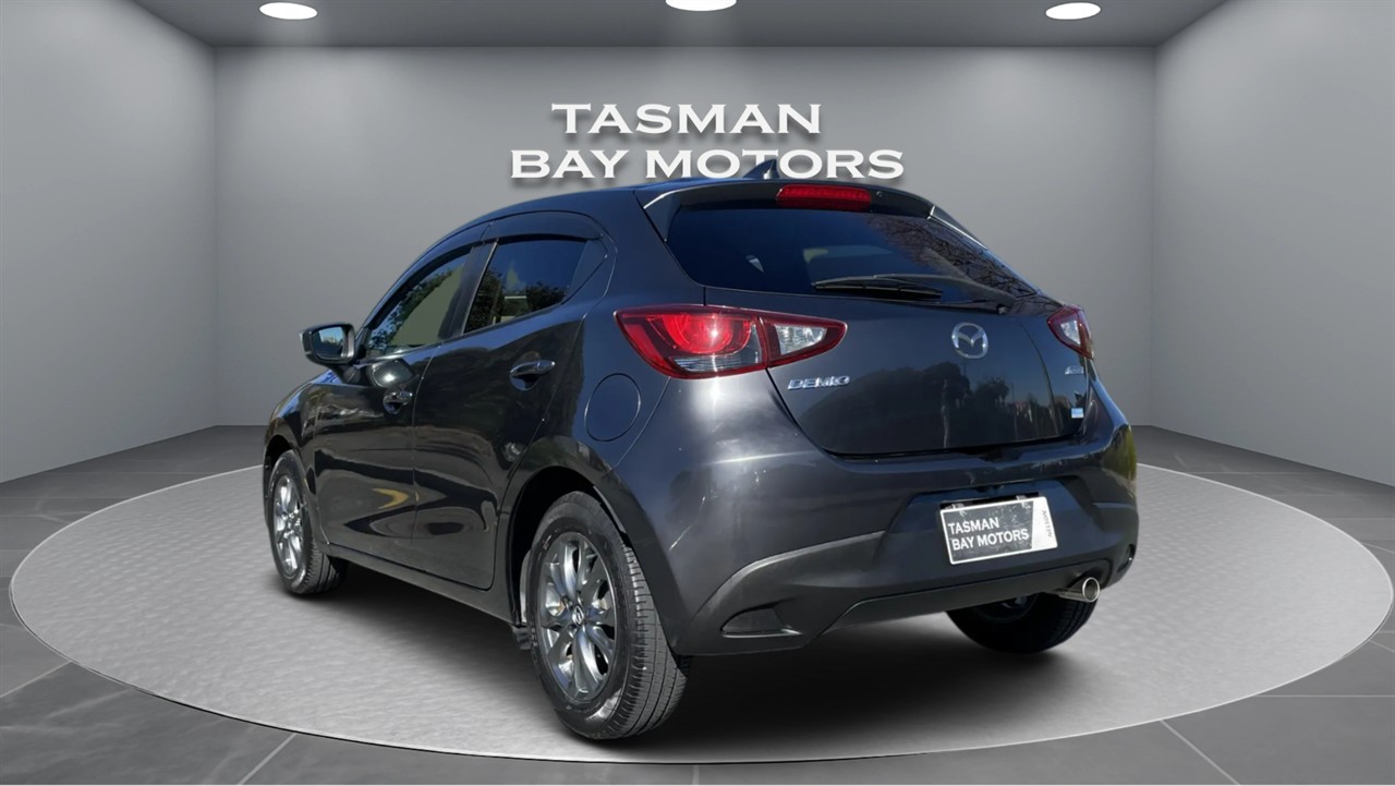 2016 Mazda Demio