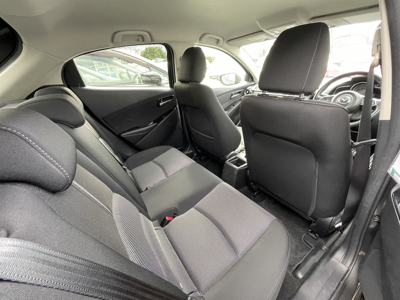 2016 Mazda Demio