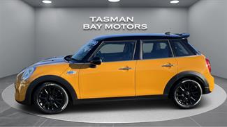 2015 Mini Cooper - Thumbnail