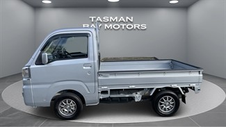 2020 Daihatsu HiJet - Thumbnail