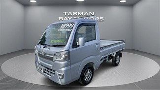 2020 Daihatsu HiJet - Thumbnail