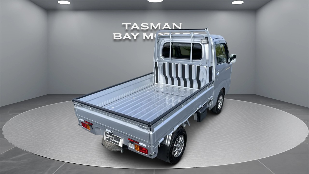 2020 Daihatsu HiJet