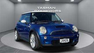 2005 Mini Cooper - Thumbnail