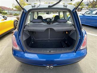 2005 Mini Cooper - Thumbnail