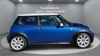 2005 Mini Cooper - Thumbnail