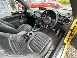 2014 Volkswagen Beetle - Thumbnail