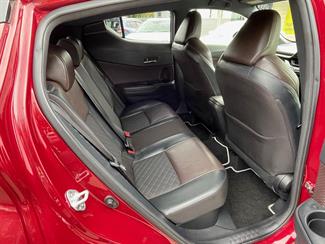 2017 Toyota C-HR - Thumbnail