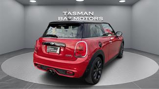 2017 Mini Cooper - Thumbnail