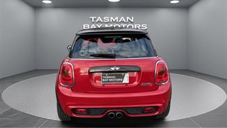 2017 Mini Cooper - Thumbnail