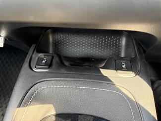 2020 Toyota Corolla - Thumbnail