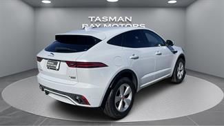 2019 Jaguar E-PACE - Thumbnail