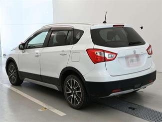 2016 Suzuki SX4 - Thumbnail