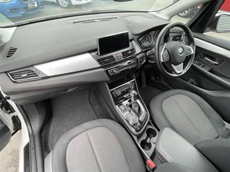 2016 BMW 218i - Thumbnail