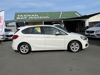 2016 BMW 218i - Thumbnail