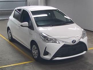 2020 Toyota Vitz - Thumbnail