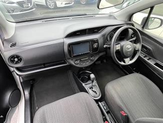 2020 Toyota Vitz - Thumbnail
