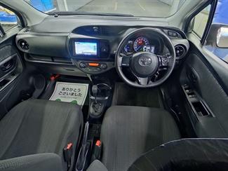 2020 Toyota Vitz - Thumbnail