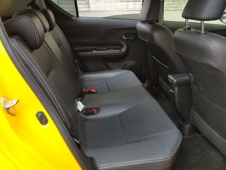 2015 Toyota Aqua - Thumbnail